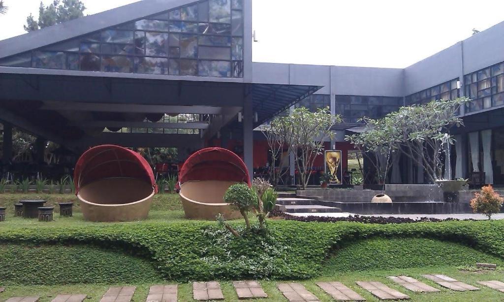Hotel Taman Piknik Puncak Exteriér fotografie